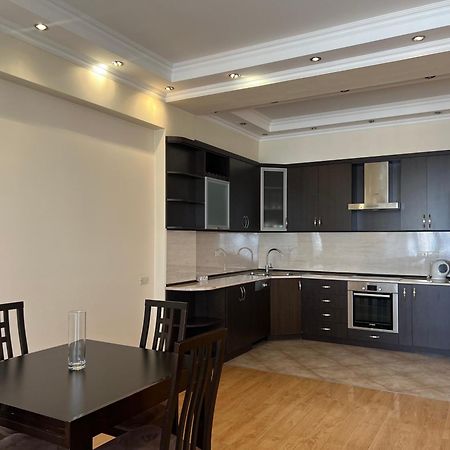 יירבאן Sweet Home Apart-Hotel מראה חיצוני תמונה